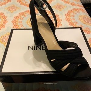 Nine West black straps SZ 9